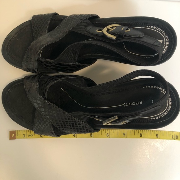 Rockport Black Sandals with Buckle EUC - Picture 6 of 10